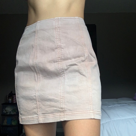 PacSun Dresses & Skirts - Light pink/ nude skirt
